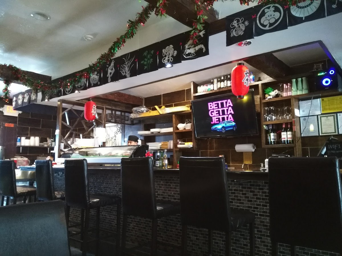 Yaka Sawa Sushi And Grill